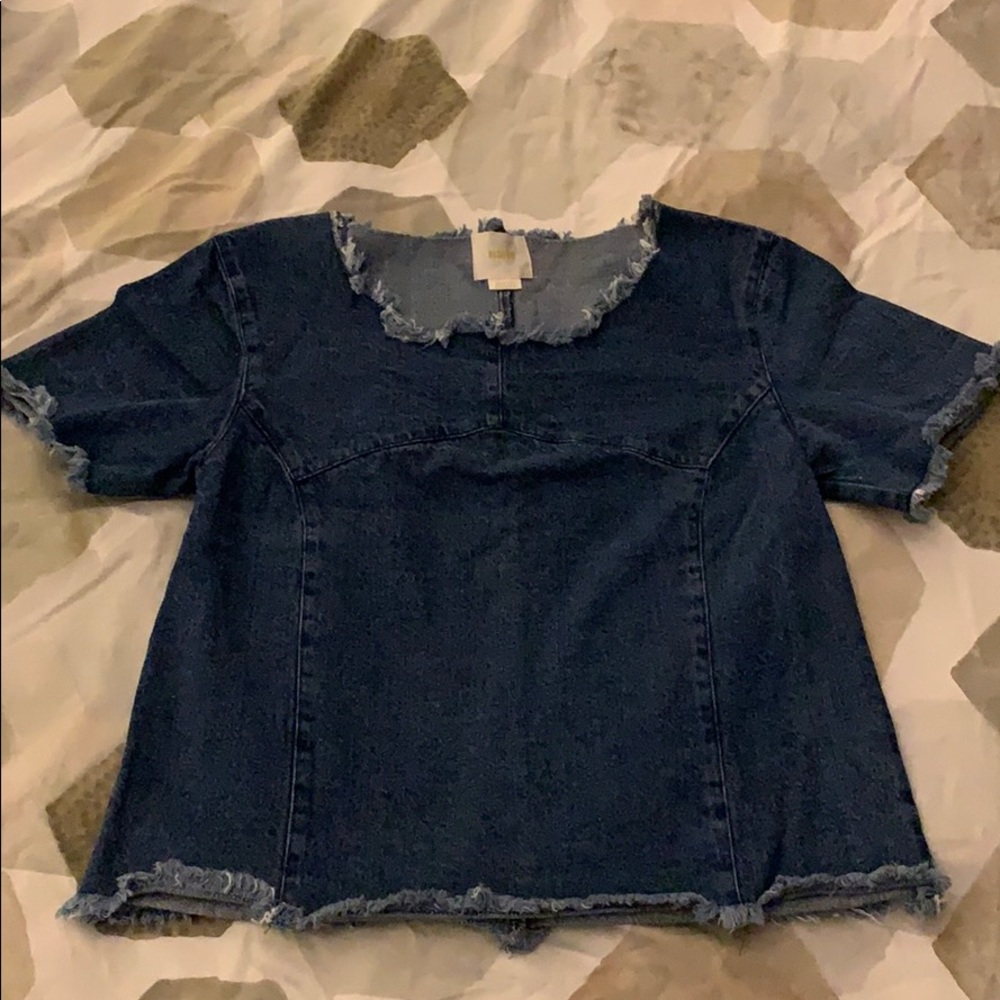 Cute denim top